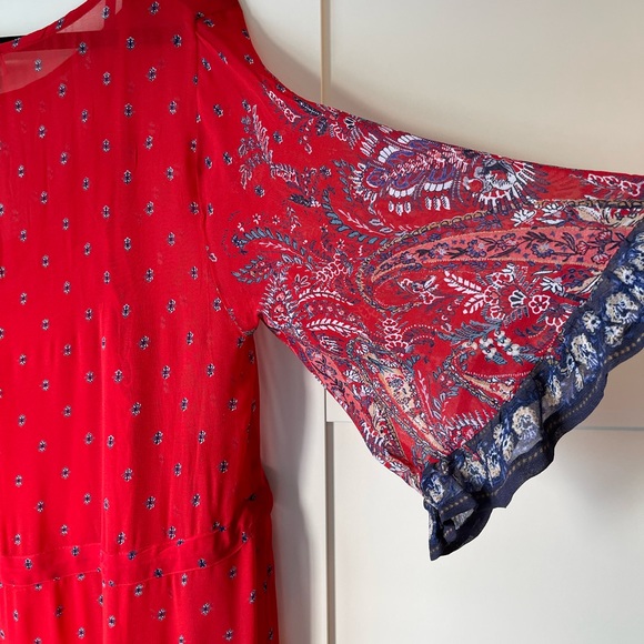 Beautiful Red Dress - Picture 13 of 16